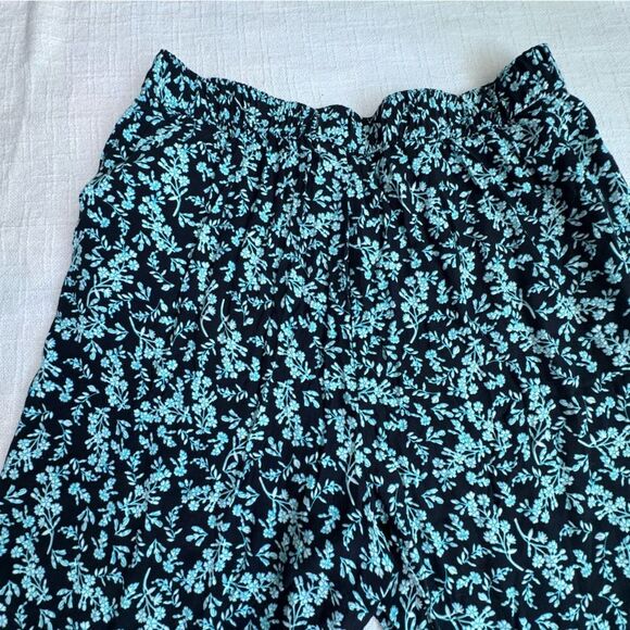 LOFT Women’s Pants Blue Floral Pockets Wide Leg Flowy SZ L - Picture 8 of 13
